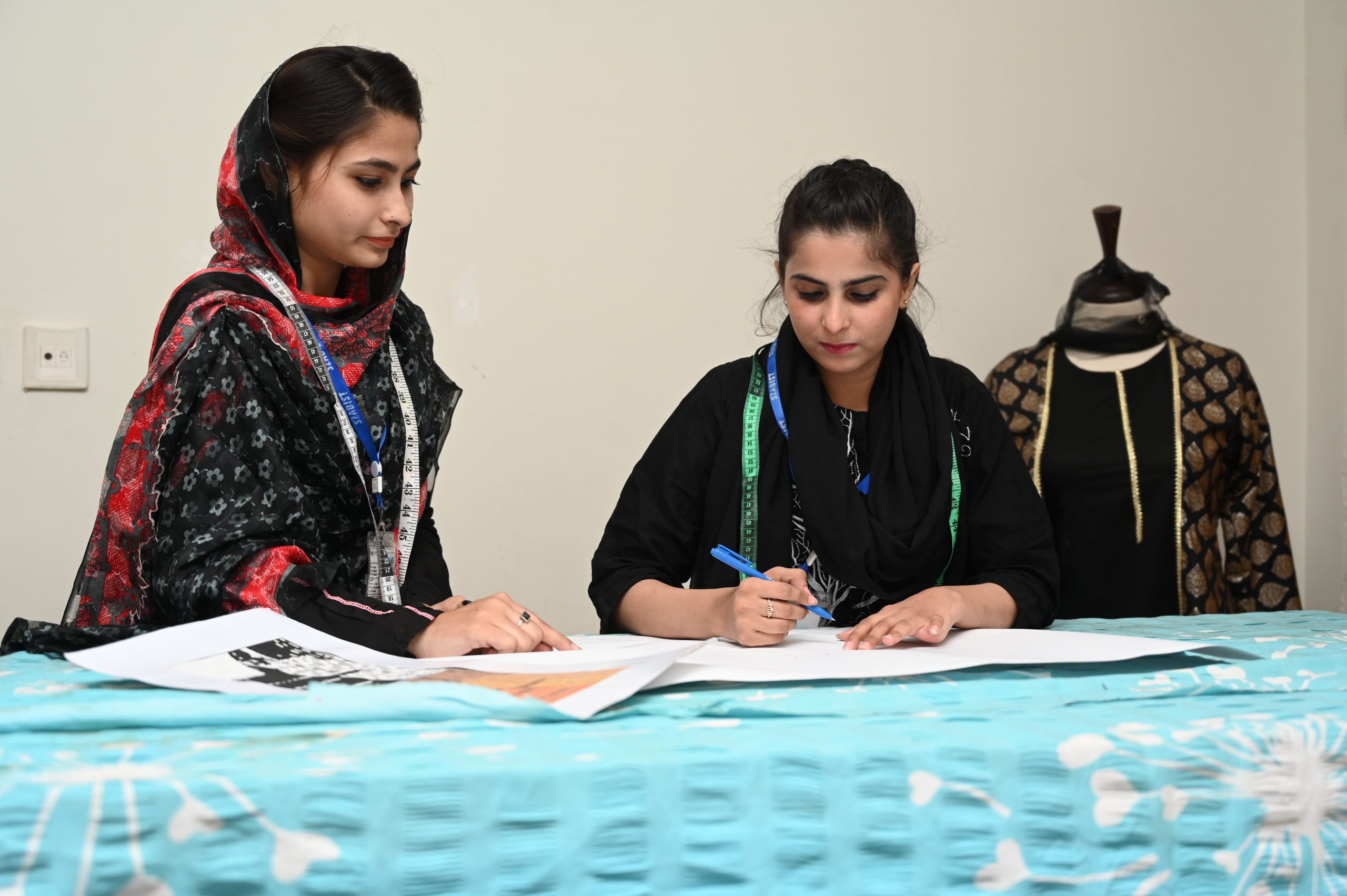 Fashion Designing / Dressmaking